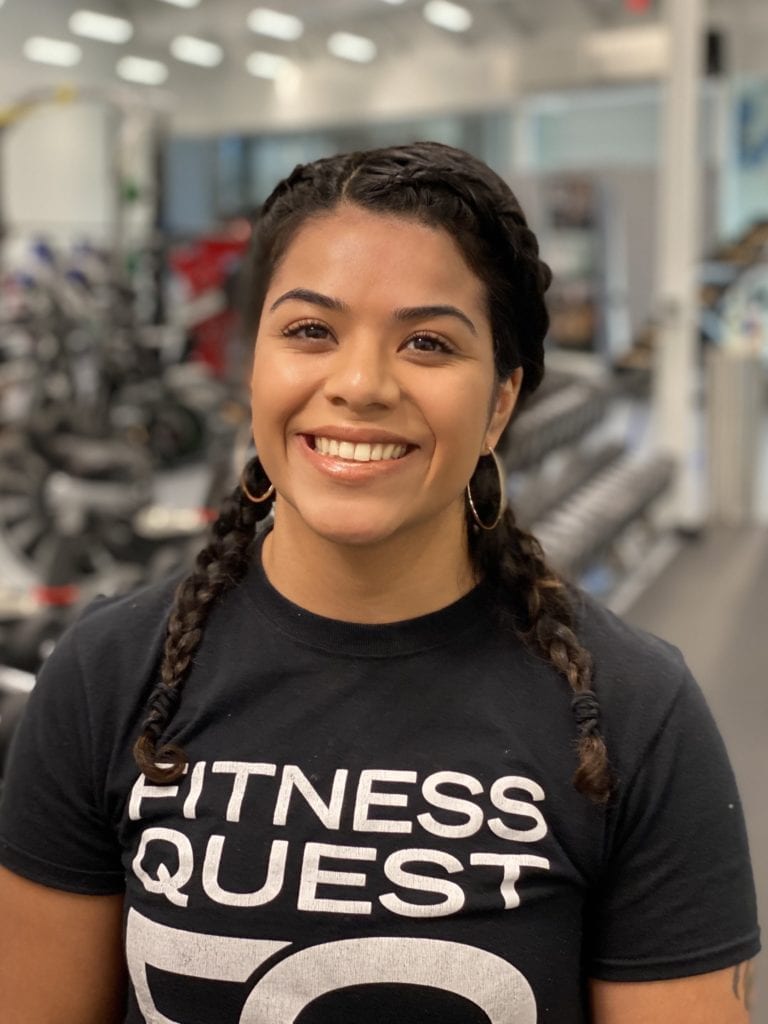 Axa is a college graduate from Lindenwood University where she earned a degree in Athletic Training and a minor in nutrition.